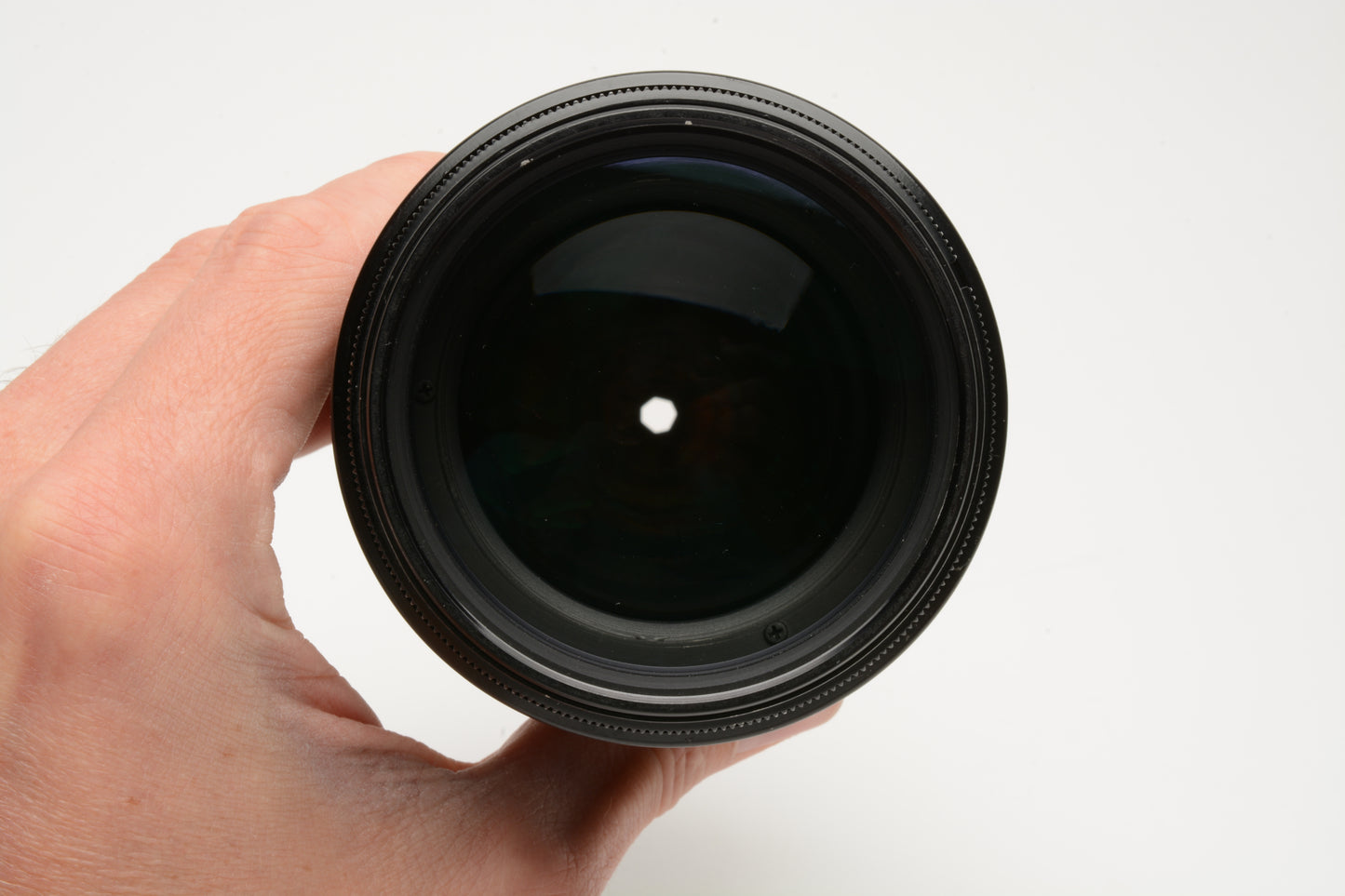 Nikon AF Nikkor 70-210mm f4 telephoto zoom lens, caps, Sharp!