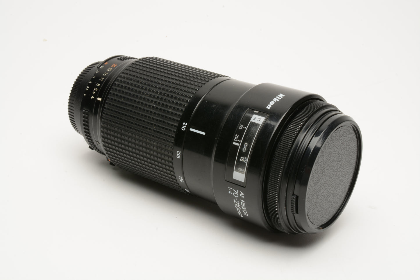 Nikon AF Nikkor 70-210mm f4 telephoto zoom lens, caps, Sharp!