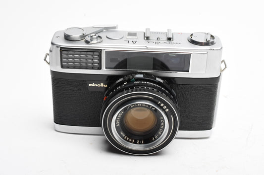Minolta AL 35mm Rangefinder camera, Case, Meter works, no shutter, Parts or Repair