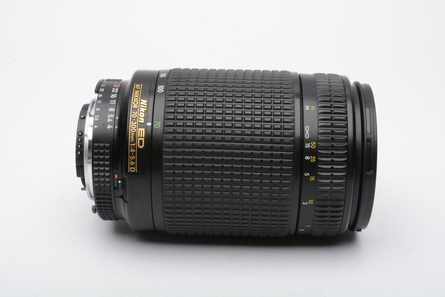 Nikon ED AF Nikkor 70-300mm f4-5.6D zoom lens, hood + caps