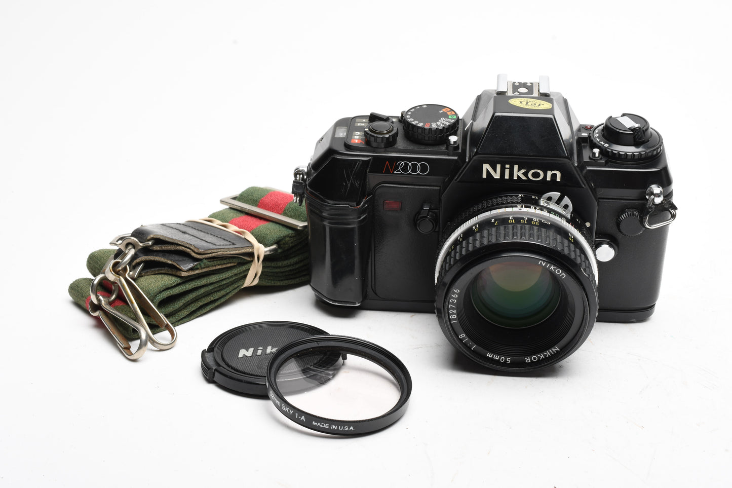 Nikon N2000 35mm SLR W/Nikkor 50mm F1.8, strap, Sky, tested, Good!