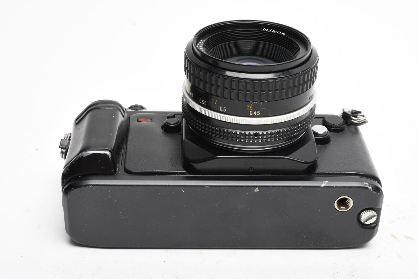Nikon N2000 35mm SLR W/Nikkor 50mm F1.8, strap, Sky, tested, Good!