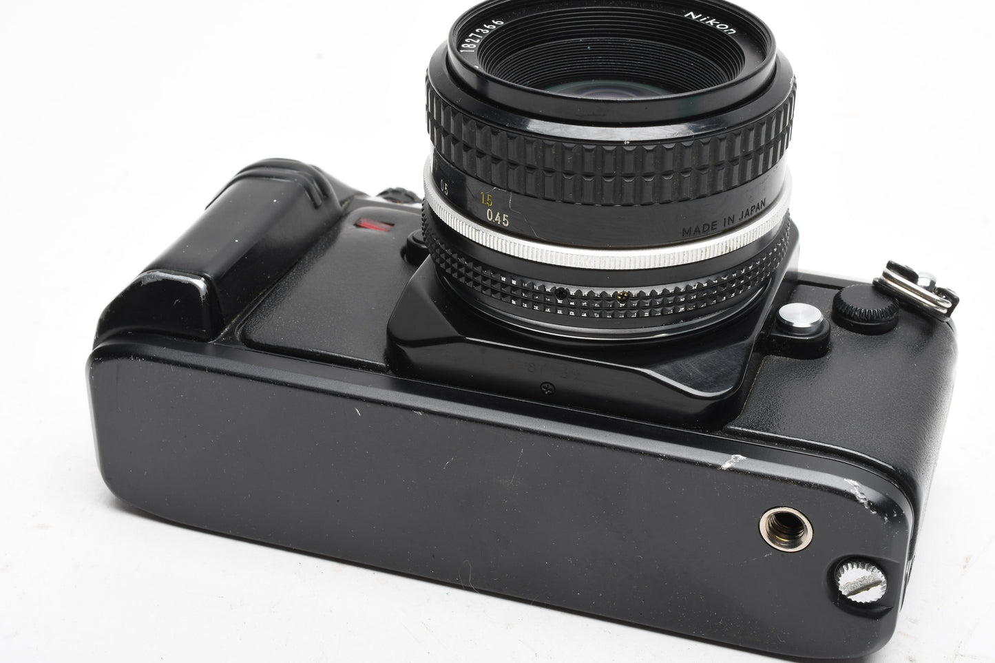 Nikon N2000 35mm SLR W/Nikkor 50mm F1.8, strap, Sky, tested, Good!