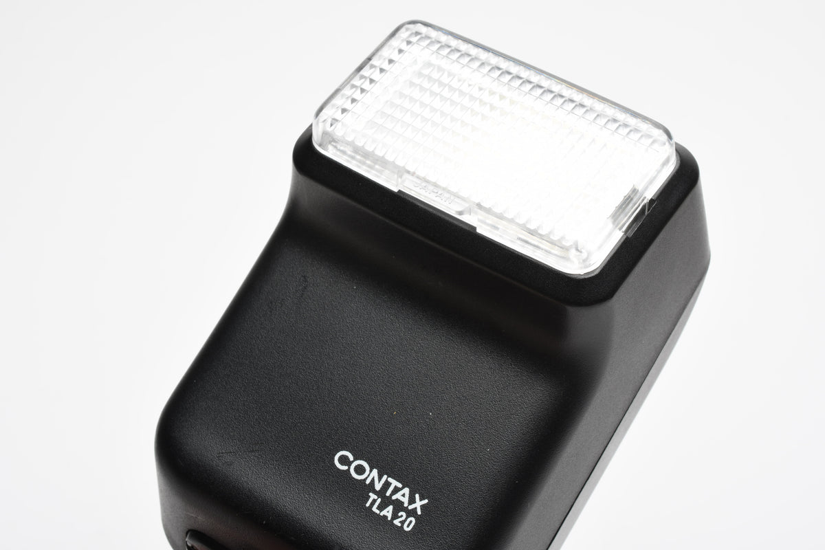 Contax TLA20 Electronic Flash, Case, diffuser, Tested, Great!