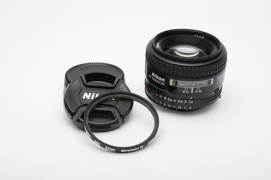 Nikon AF Nikkor 50mm f1.4D prime lens, very clean, UV, nice prime lens w/caps