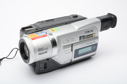 Sony DCR-TRV120 digital 8 camcorder, remote, batt, AC, tested, nice!