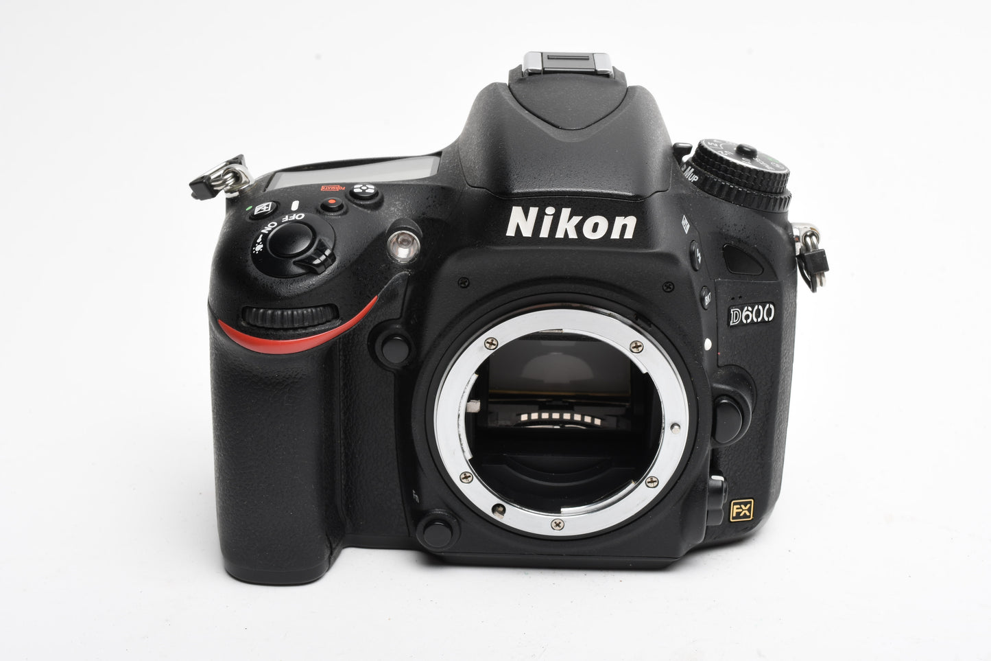Nikon D600 DSLR Body w/Batt, charger, strap, Only 17K Acts, Tested