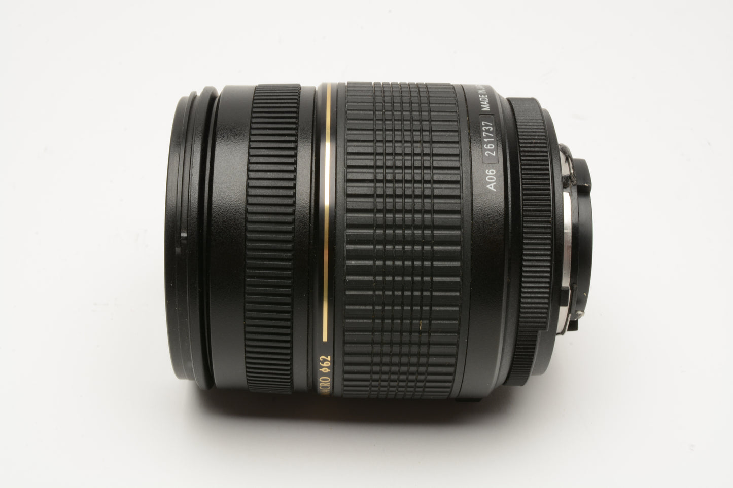 Tamron AF 28-300mm f3.5-6.3 XR LD IF Macro for Pentax A06, +Hood
