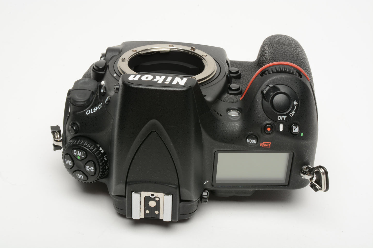 Nikon D810 DSLR Body, 9592 Acts,  batt+charger, USB and strap, Great!