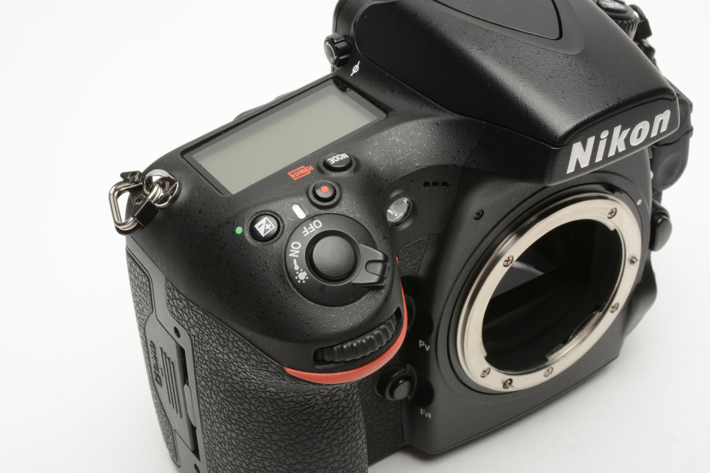 Nikon D810 DSLR Body, 9592 Acts,  batt+charger, USB and strap, Great!