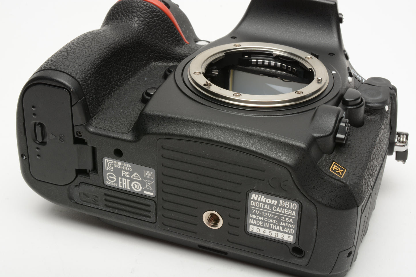 Nikon D810 DSLR Body, 9592 Acts,  batt+charger, USB and strap, Great!