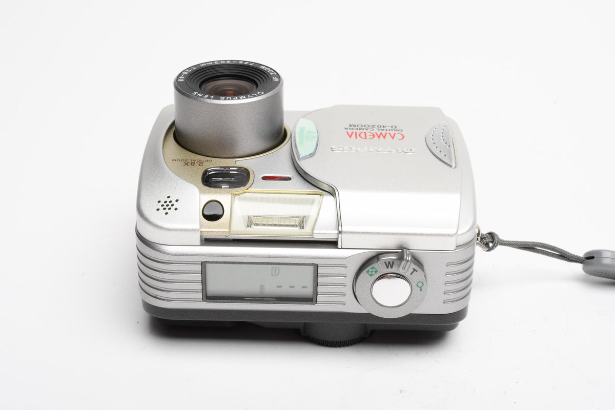 Olympus Camedia D-40 4MP Digital Point & Shoot camera, 64MB Card, Great!