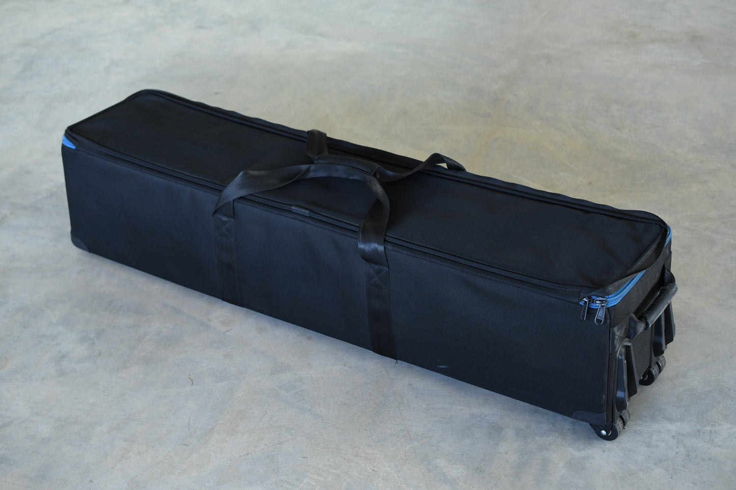 Tenba Rolling Tripod/Grip Case (48", Black) #634-519, Clean!