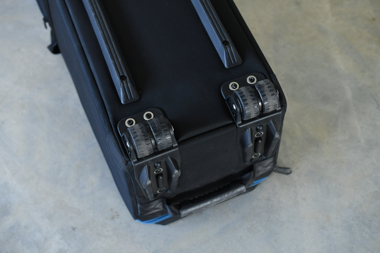 Tenba Rolling Tripod/Grip Case (48", Black) #634-519, Clean!