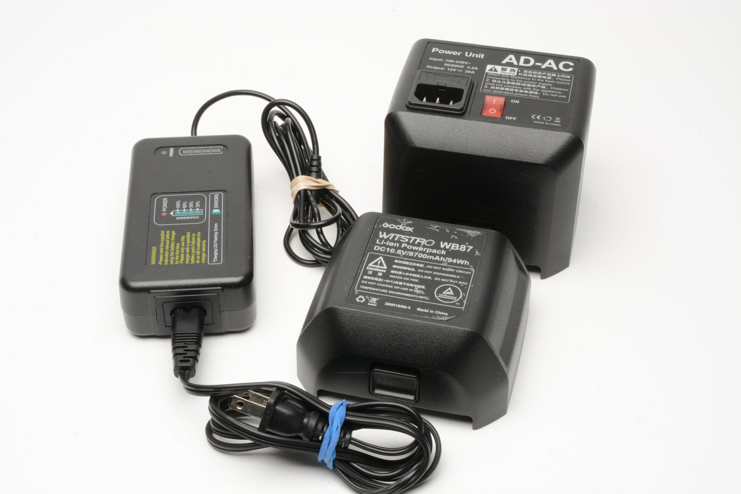 Godox Witstro AD600B flash bundle w/Reflector, batt, AC/DC+++ Tested! Clean