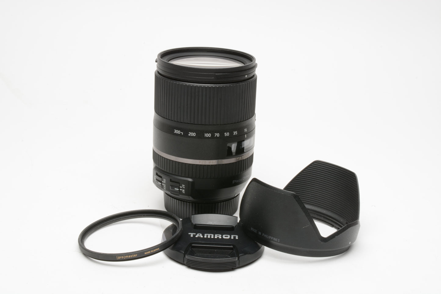 Tamron AF 16-300mm PZD Di II f3.5-6.3 zoom Nikon AF mount w/Lens hood, UV filter, caps (Copy)