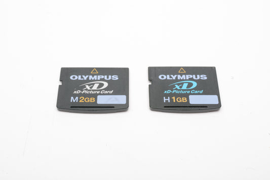 Olympus XD Set of 2 cards 2GB and 1GB in holder, Clean, formatted