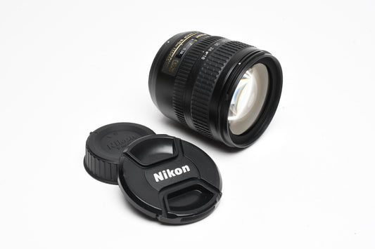Nikon AF-S Nikkor 18-70mm 1:3.5-4.5 G ED DX IF Lens, Caps, Nice!