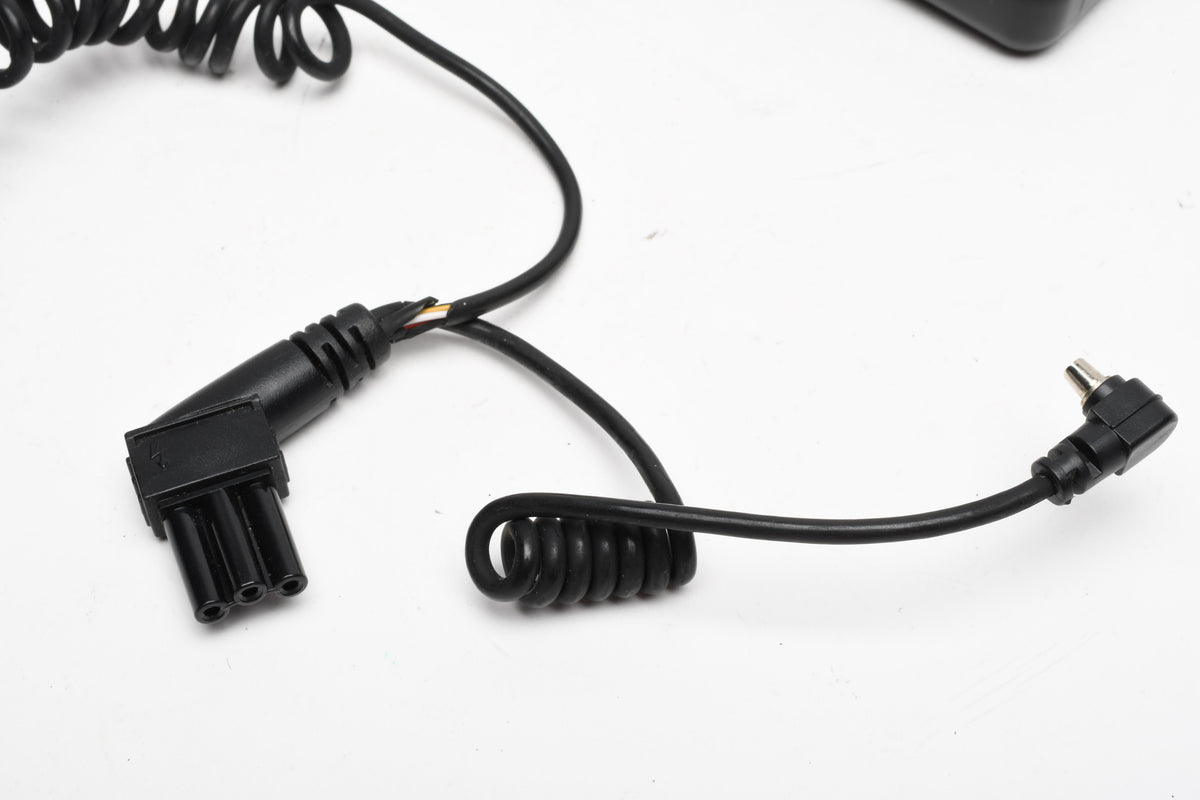 Meike MK-SF (Nikon SD-8A) Remote AA battery pack for Nikon Flashes