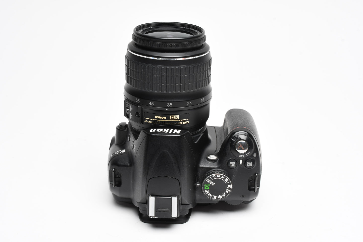 Nikon D3000 DSLR w/Nikkor AFS 18-55mm f3.5-5.6G VR Lens, Batt, Charger, Only 7807 Acts!
