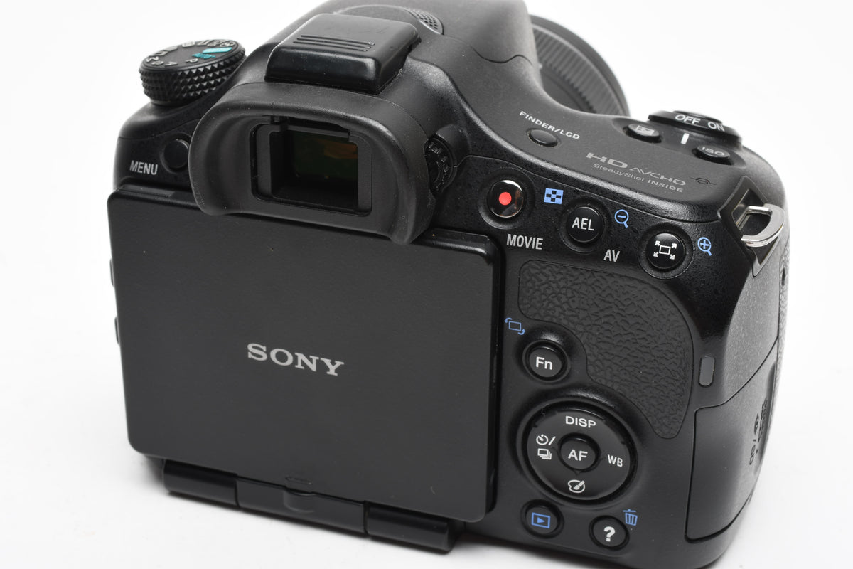 Sony A65 SLT-A65V DSLR Body w/18-55mm zoom, batt, charger, strap, only 6633 acts!