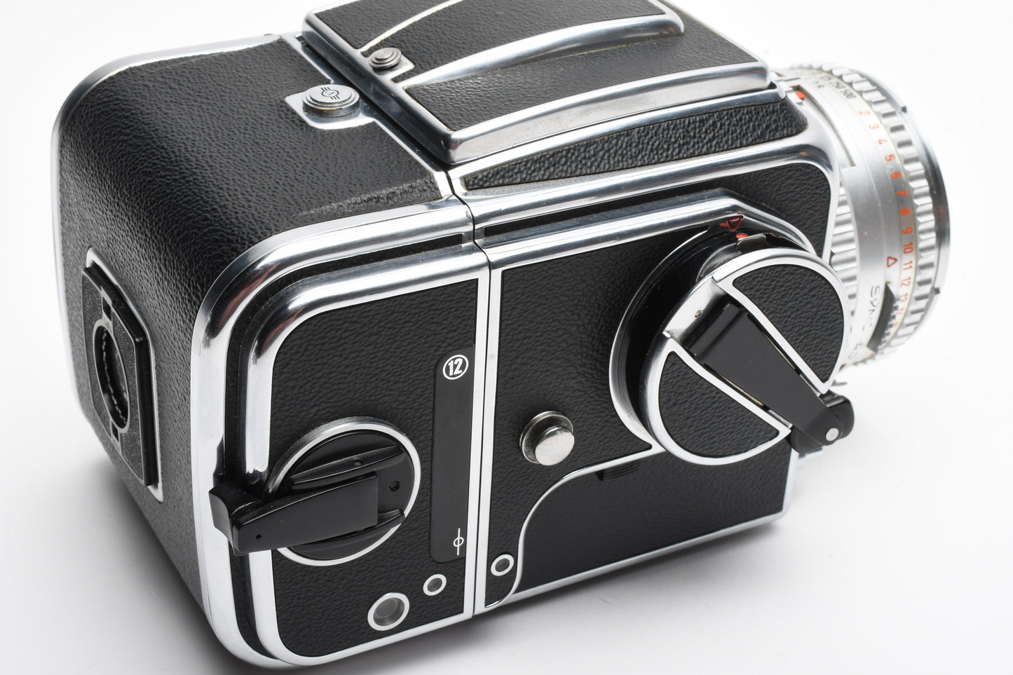 Hasselblad 500C (CM) w/80mm f2.8, WLF, A12 Back, Very clean, tested, accurate!!