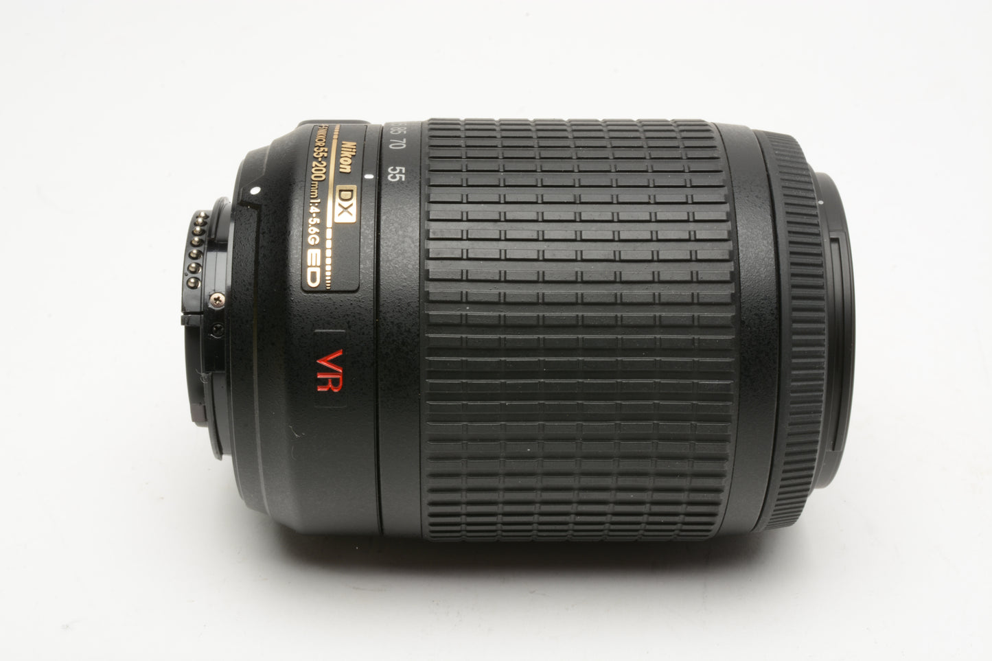 Nikon AFS Nikkor 55-200mm F4-5.6G ED DX VR zoom lens, caps, hood, Mint-