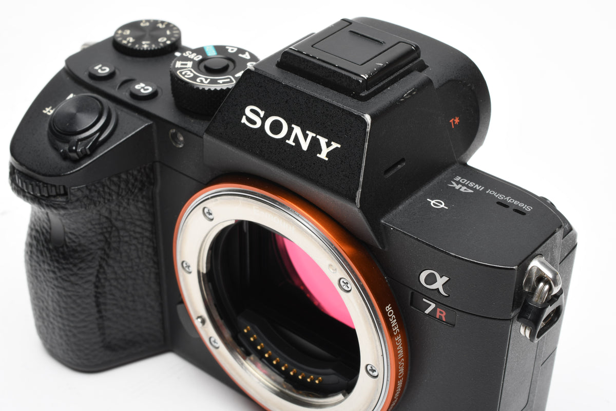 Sony A7R III Mirrorless Body, Only 3k Acts!, w/Strap, batt+charger