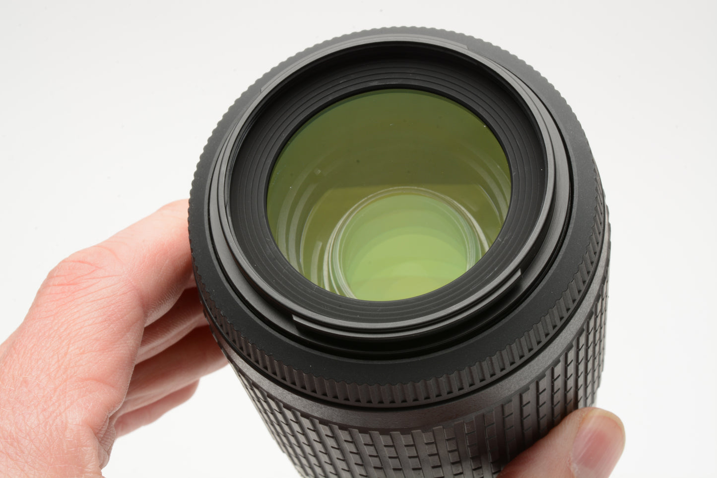 Nikon AFS Nikkor 55-200mm F4-5.6G ED DX VR zoom lens, caps, hood, Mint-