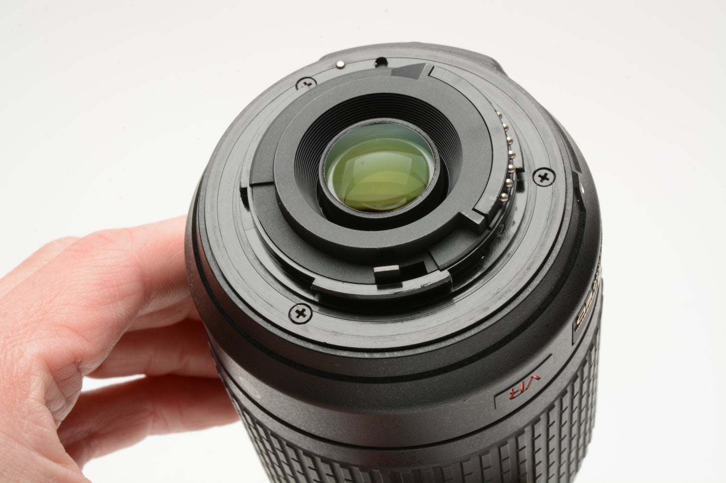 Nikon AFS Nikkor 55-200mm F4-5.6G ED DX VR zoom lens, caps, hood, Mint-