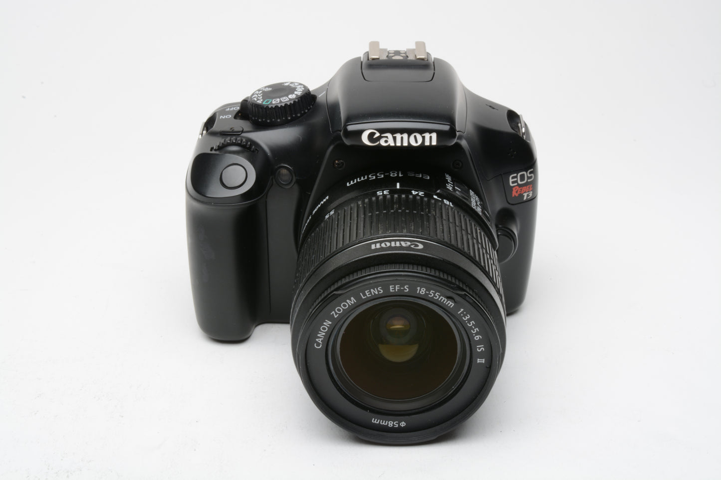 Canon EOS  Rebel T3 w/18-55mm f3.5-5.6 IS II lens, batt+charger+SD, Only 9168 Acts