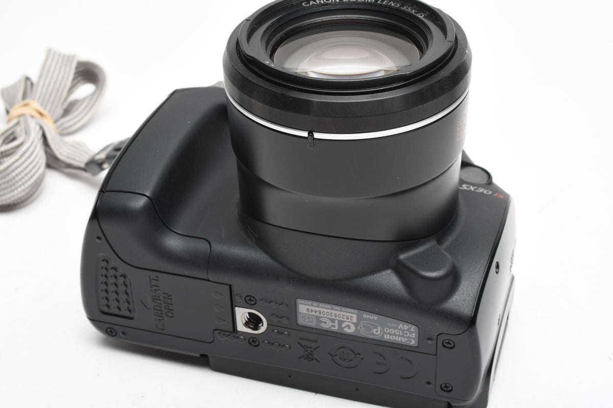 Canon PowerShot SX30 IS 14.1MP Digital Point&Shoot w/35x Zoom, Batt+Charger, Great!