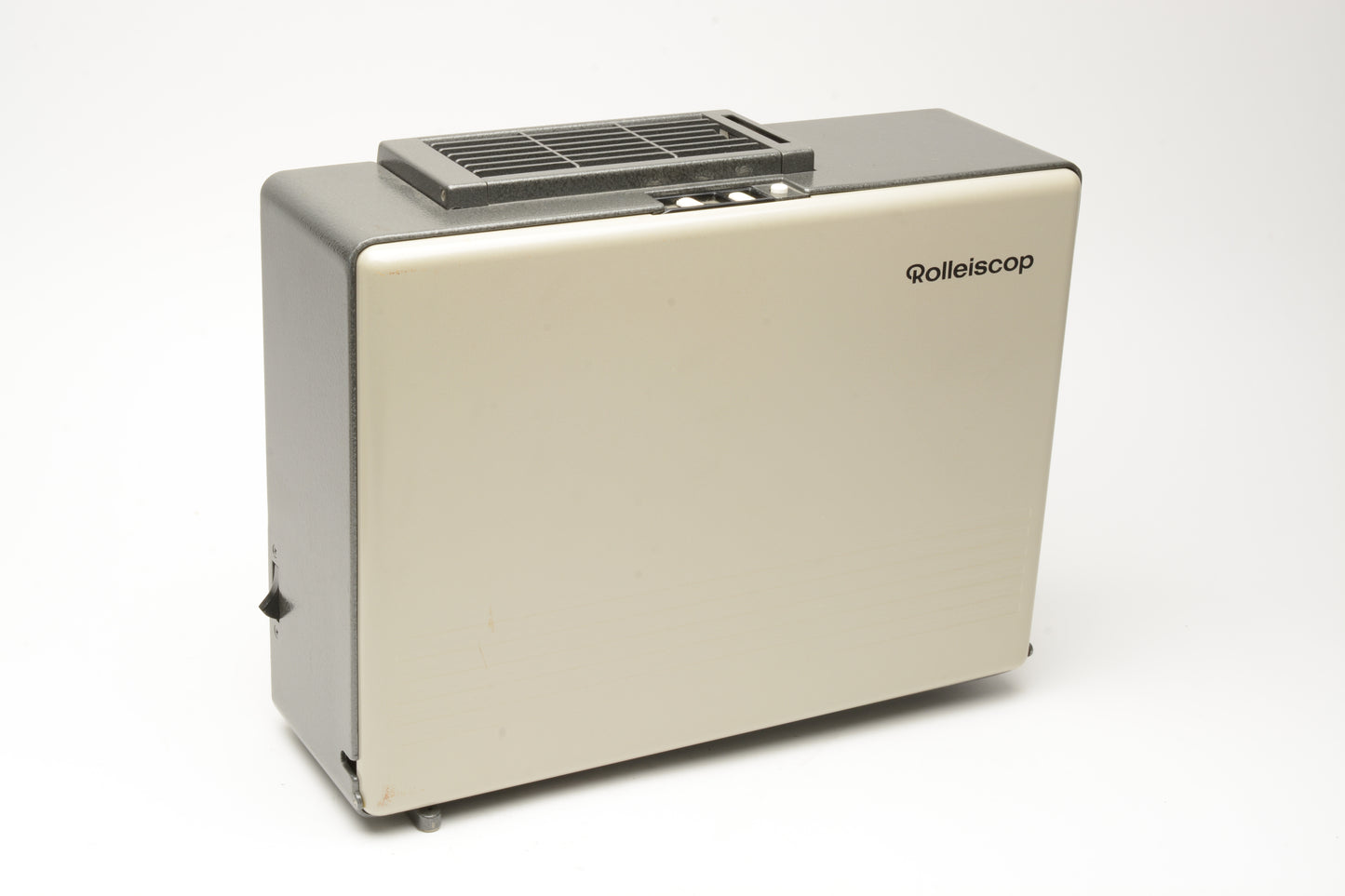 Rollei Rolleiscop 35mm Slide projector w/18X Trays, Very clean, sharp, tested, Great!