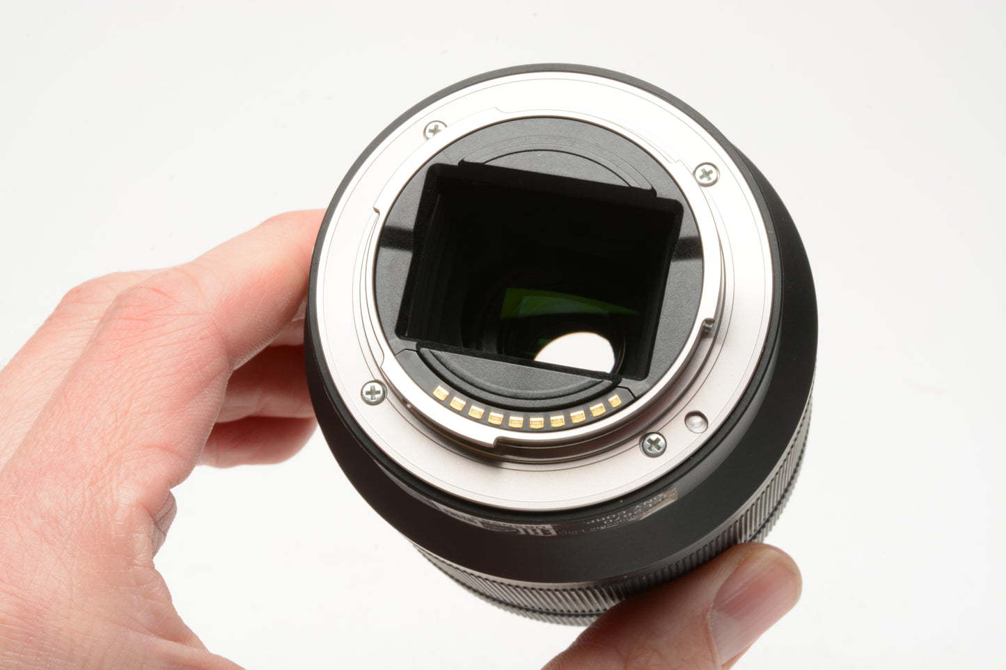 Sony FE 28-70mm f3.5-5.6 OSS zoom lens SEL2870, caps, hood, Mint-