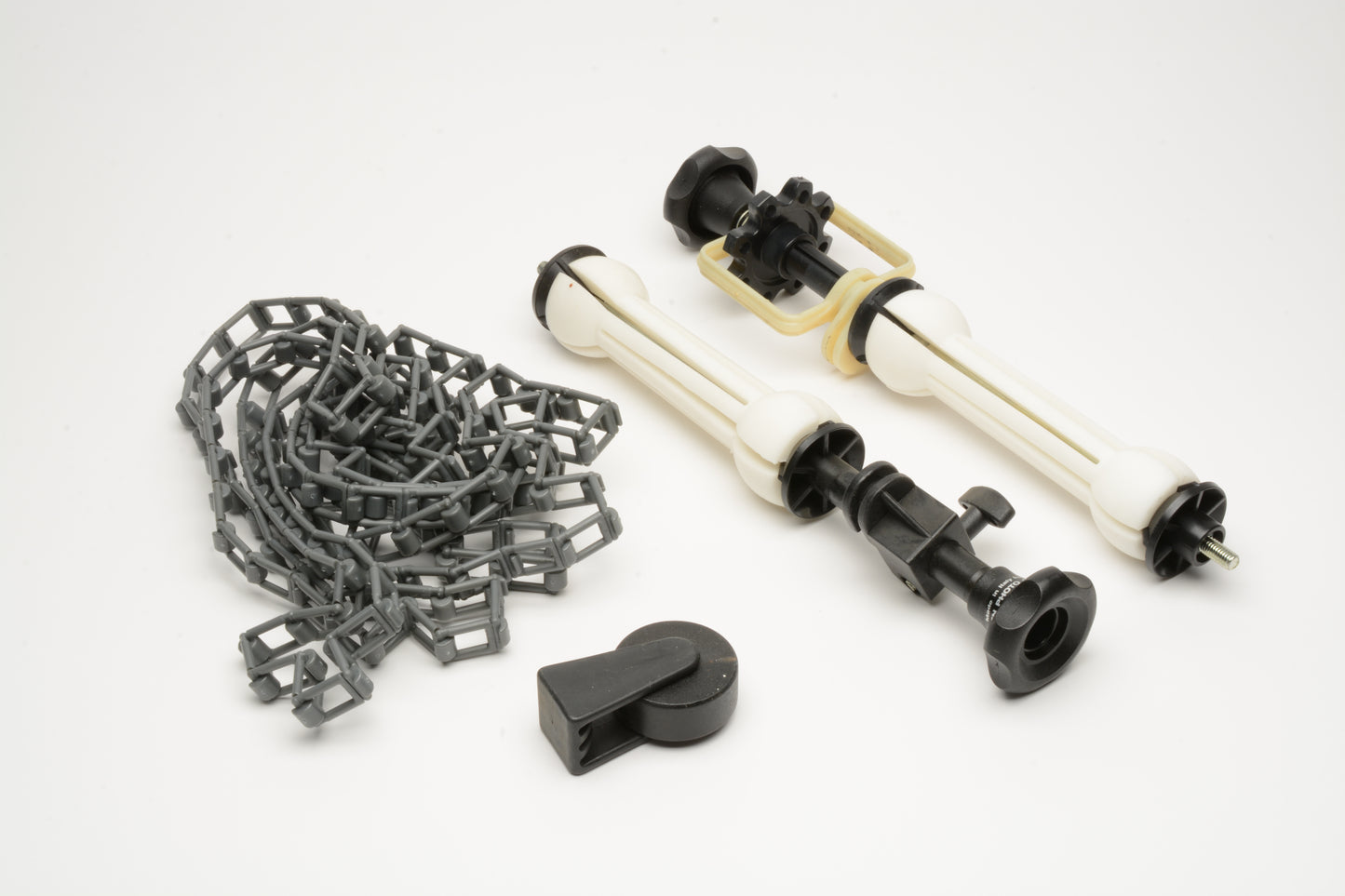 Manfrotto Expan plastic gray chain set, Clean, works great!