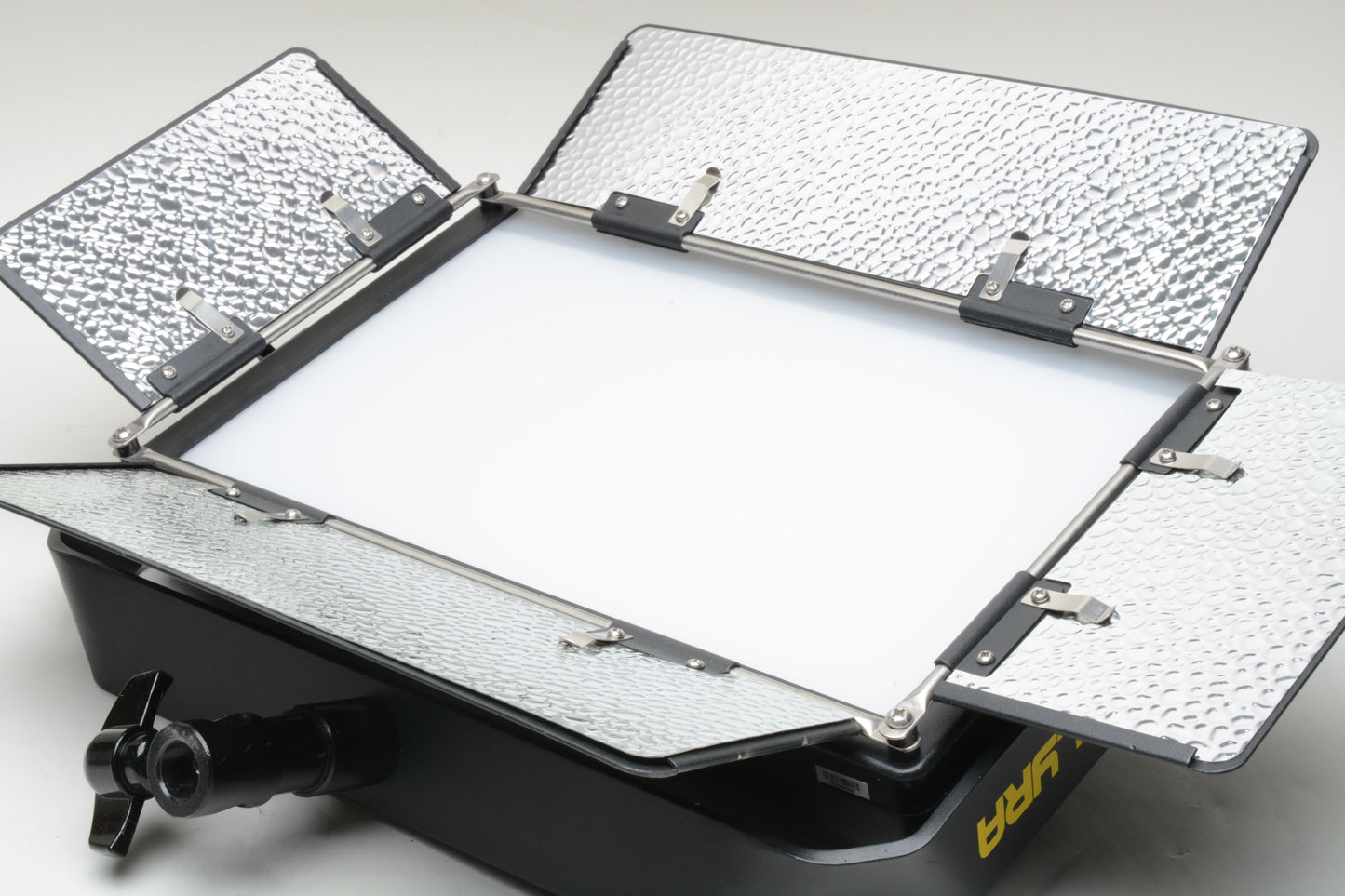 Ikan Lyra LB5 Bi-Color LED Light Panel, Barn doors, Power supply, Tested, Clean!