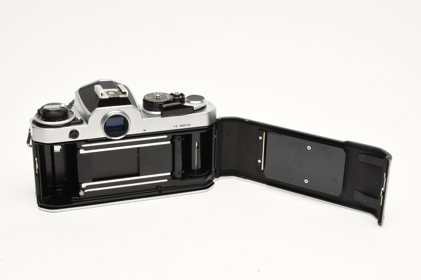 Nikon FE 35mm SLR w/50mm f/2, Strap, New Seals! Great! Very clean