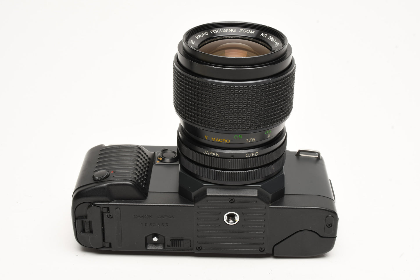 Canon T70 35mm SLR w/Vivitar 35-70mm zoom, tested, New seals