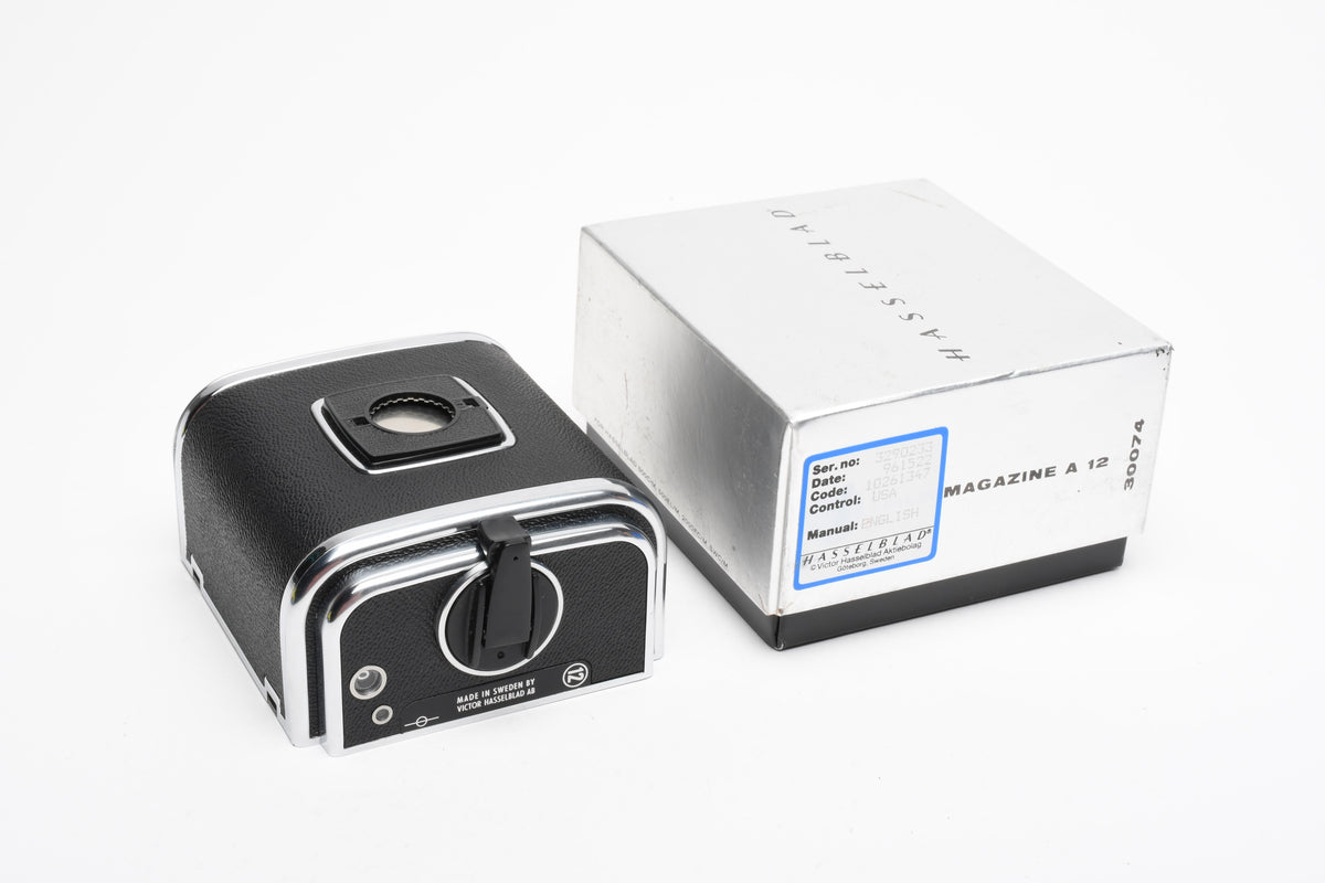 Hasselblad A12 Chrome 6x6 120 Roll Film Back 30074, Box