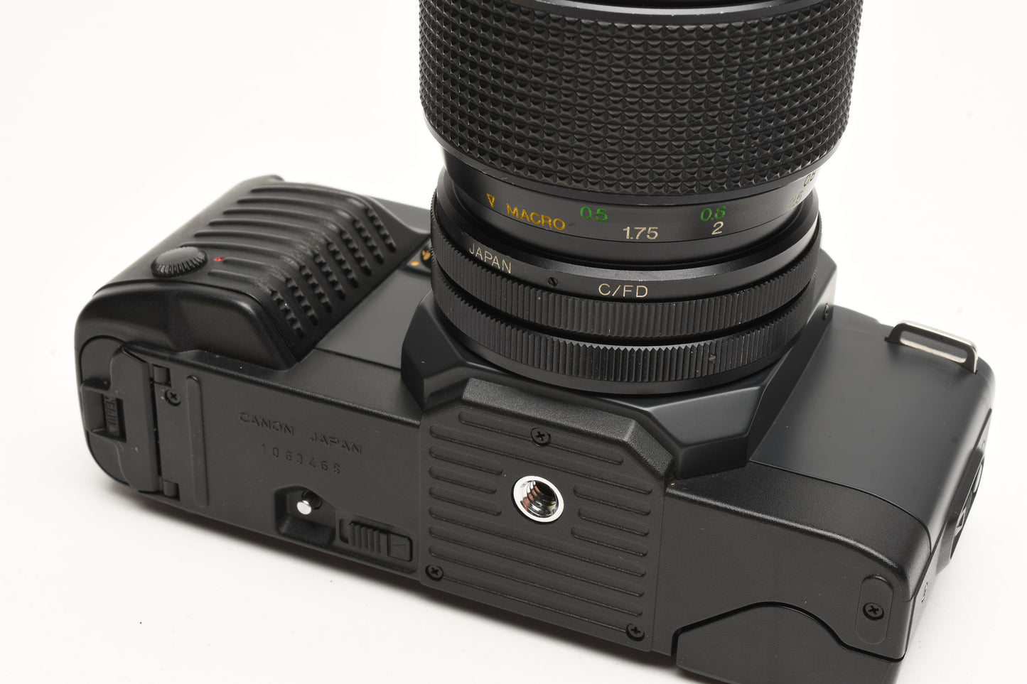 Canon T70 35mm SLR w/Vivitar 35-70mm zoom, tested, New seals