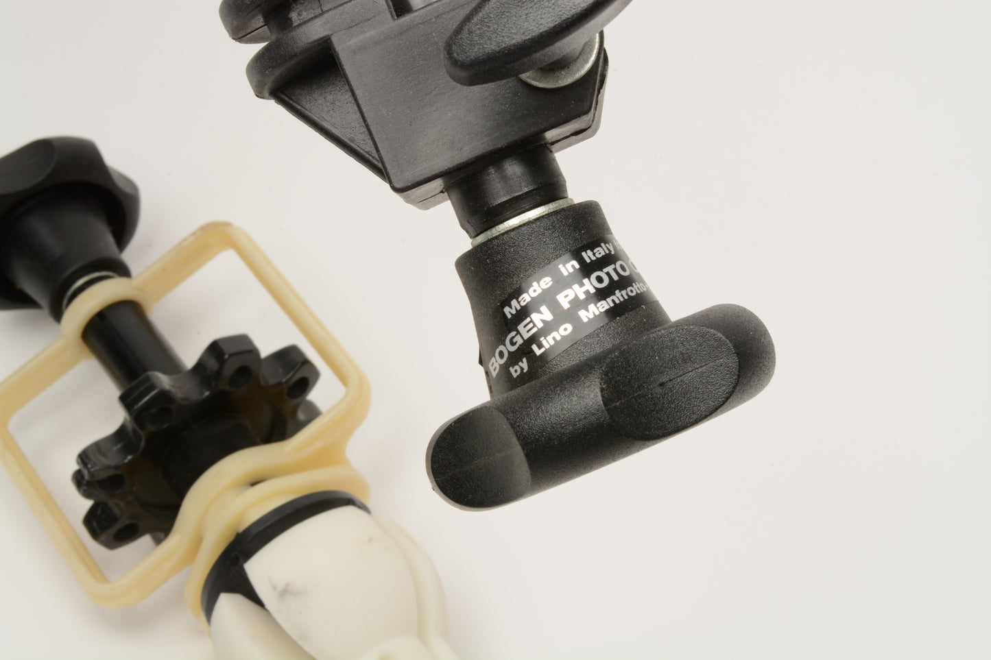 Manfrotto Expan plastic black chain set, Clean, works great!