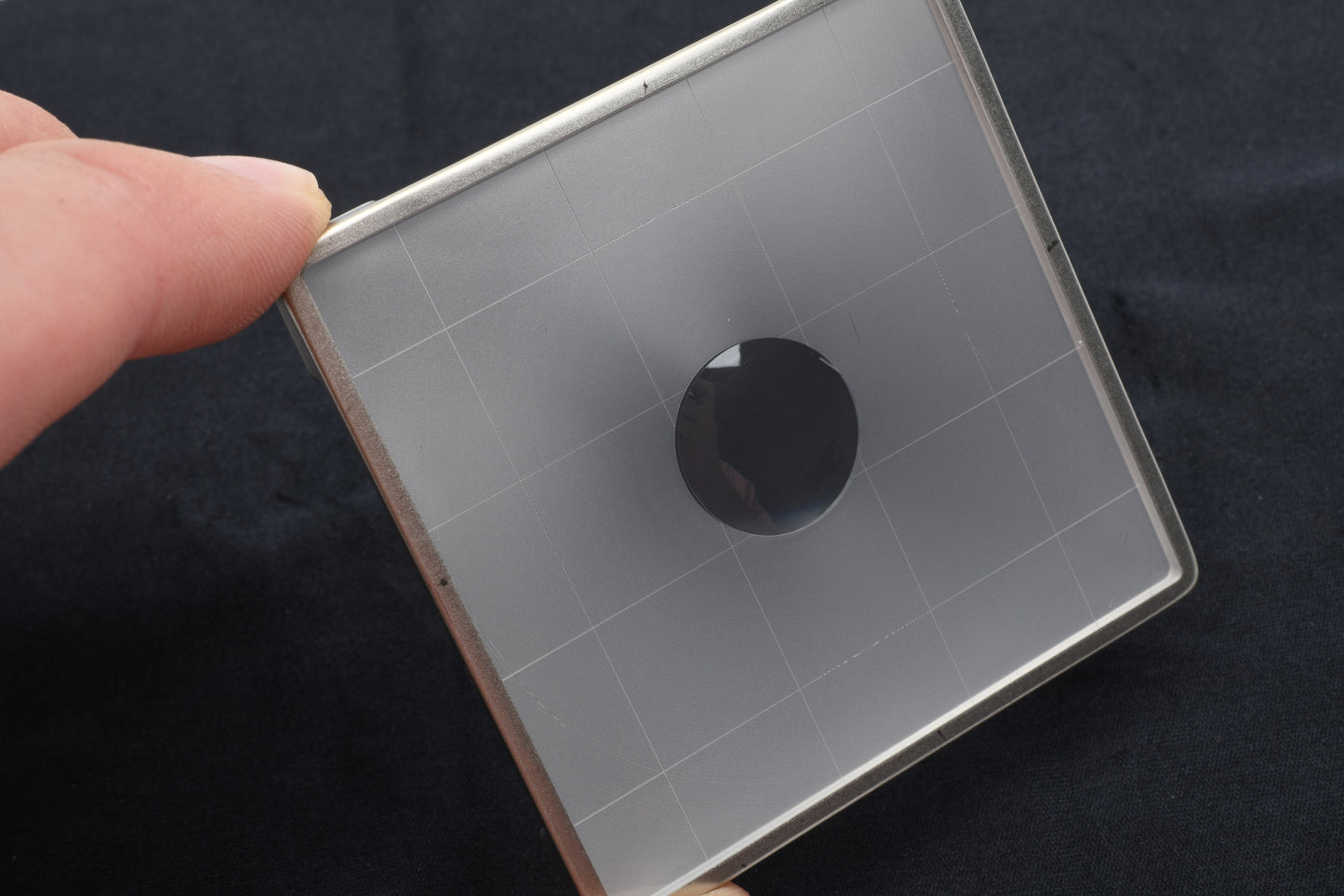 Hasselblad Grid Focusing Screen 42250 in jewel case/Box, Clean
