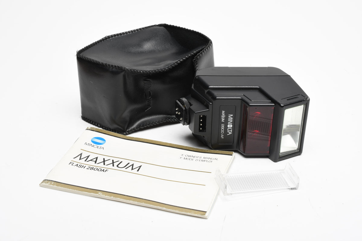 Minolta Maxxum AF 2800AF flash, case, diffuser, manual, tested, Nice!