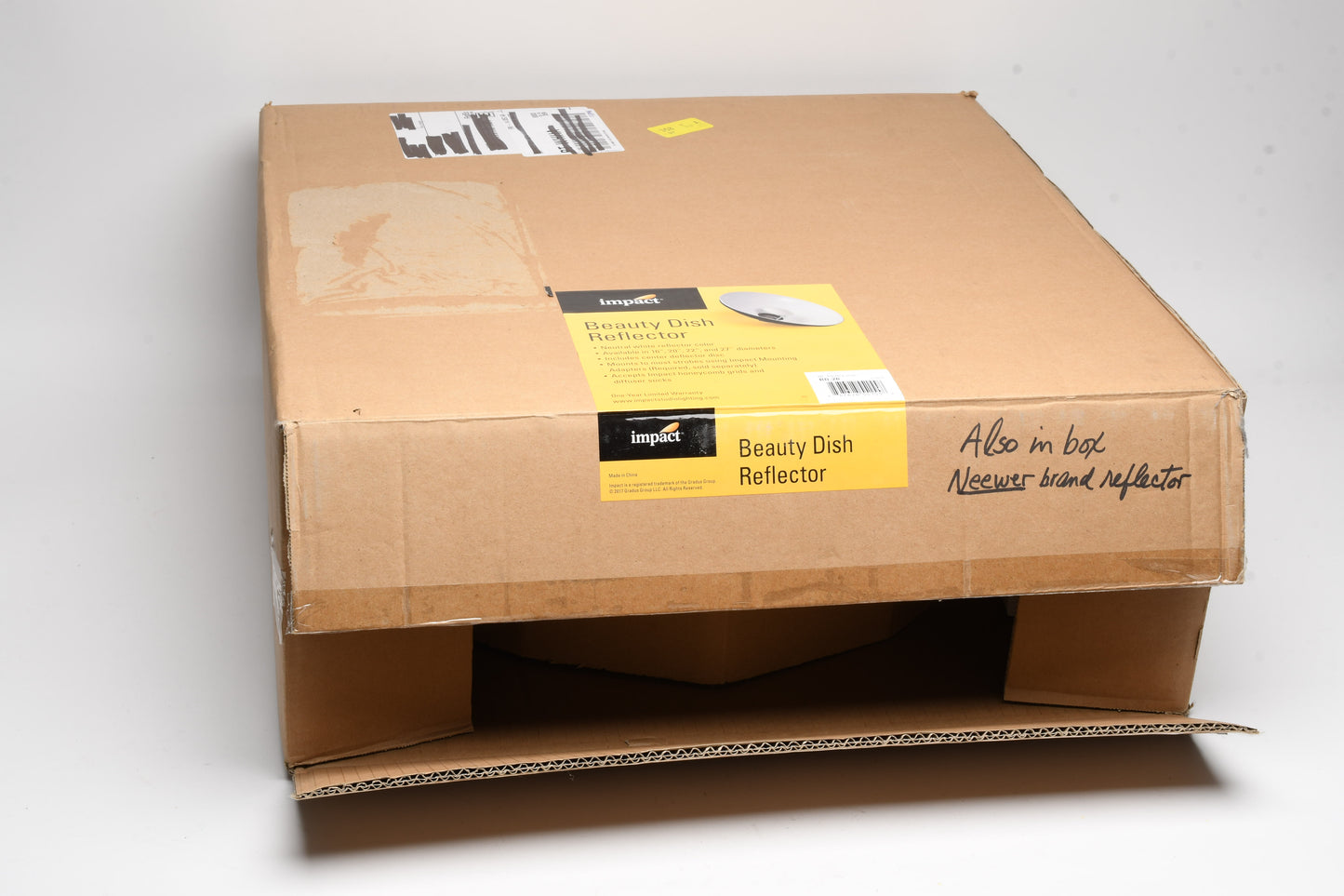 Impact Beauty Dish BD-20, Open Box, w/Adapter