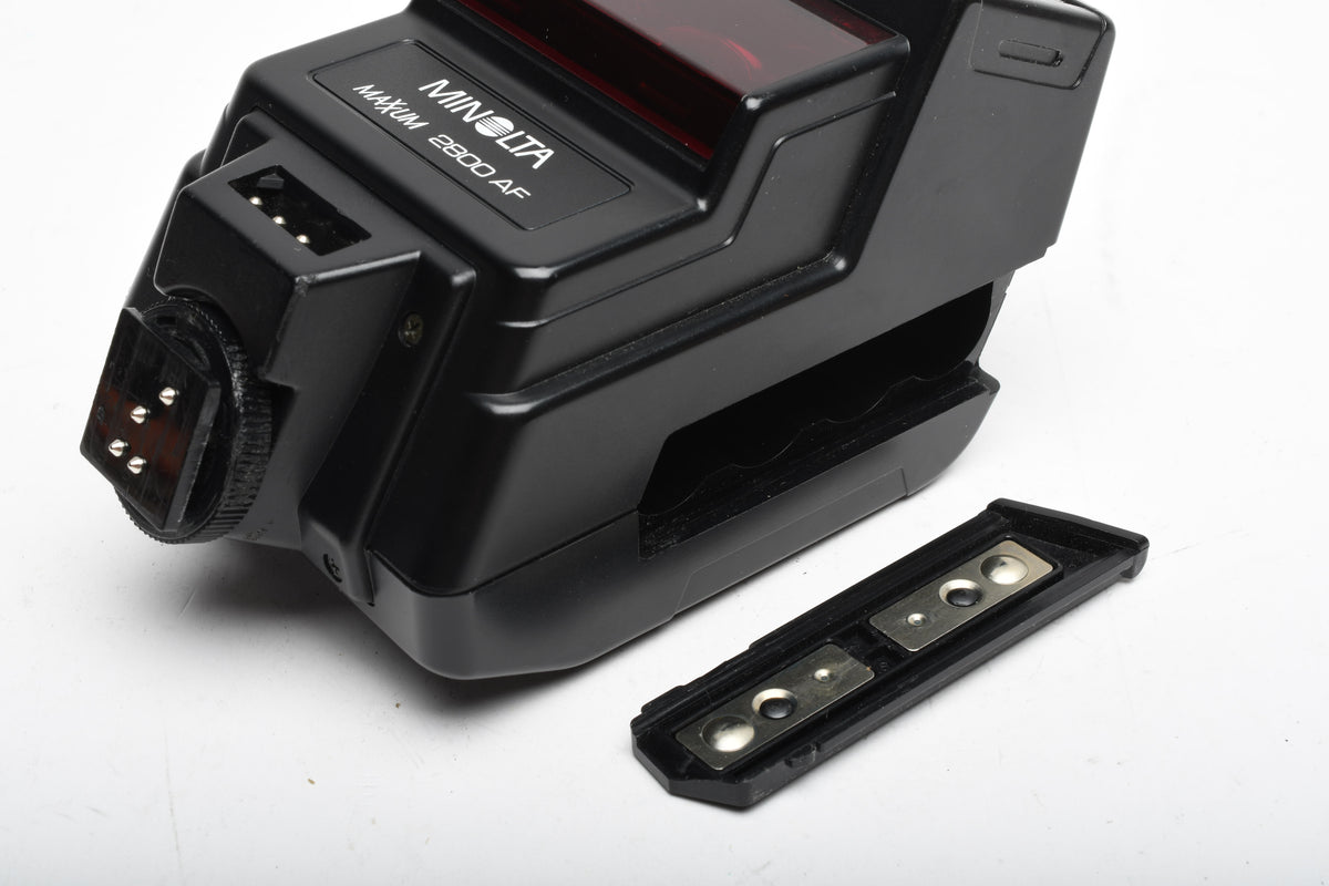 Minolta Maxxum AF 2800AF flash, case, diffuser, manual, tested, Nice!