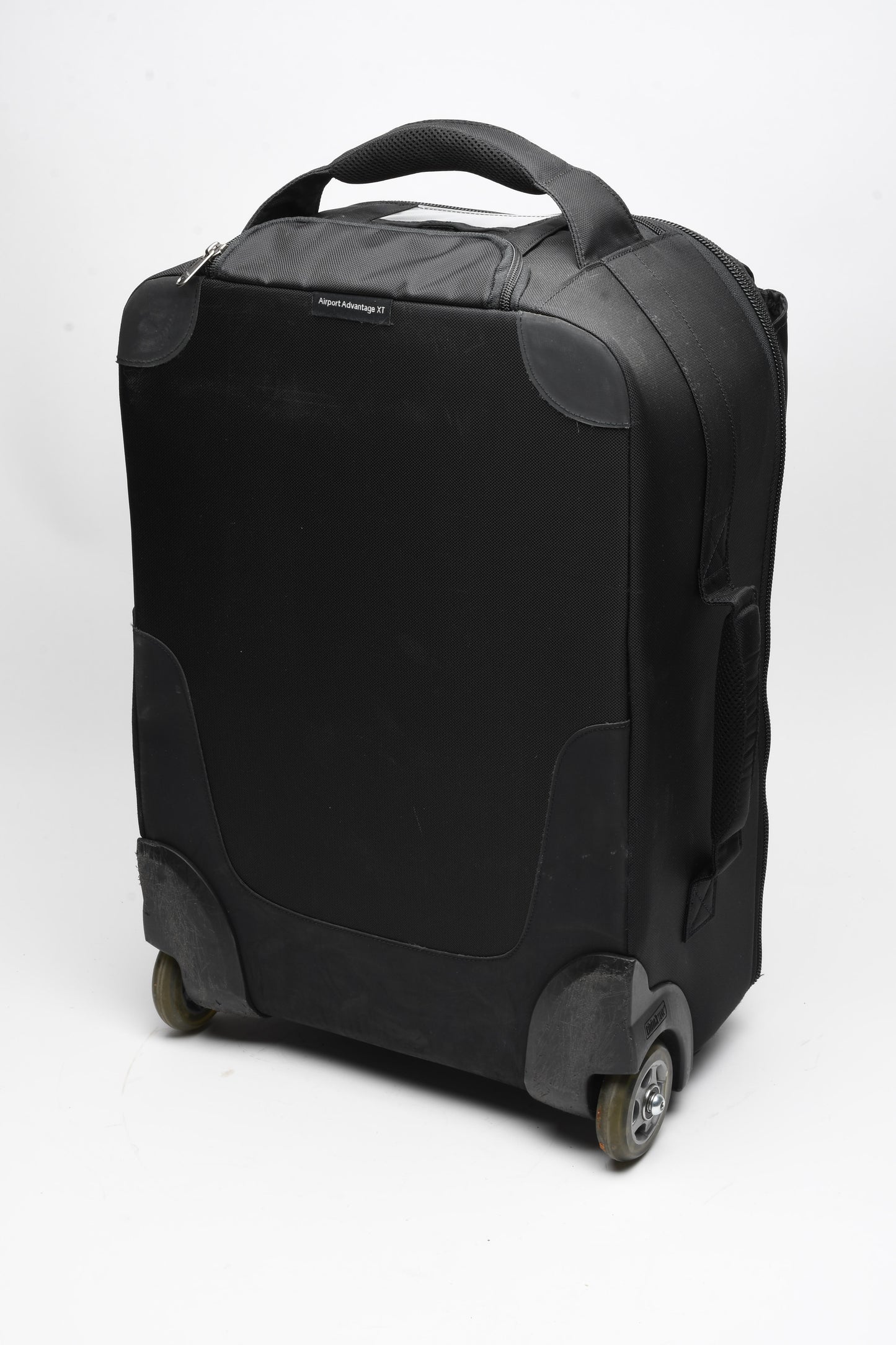 ThinkTank Airporter Advantage XT rolling camera case, Great, Light use