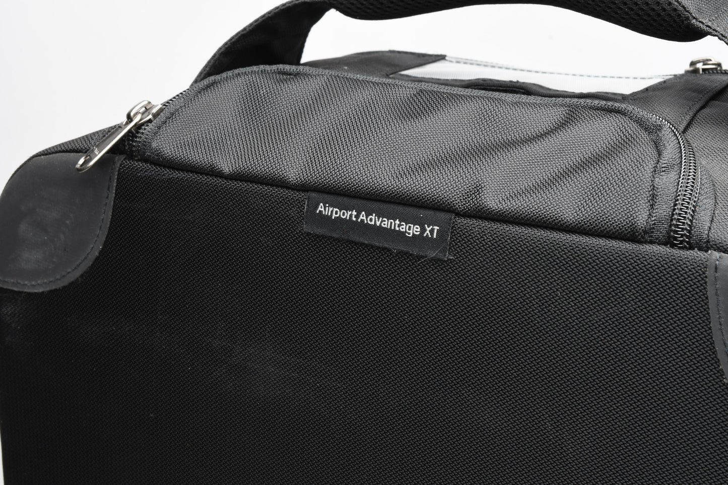 ThinkTank Airporter Advantage XT rolling camera case, Great, Light use