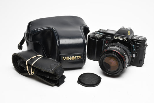 Minolta Maxxum 7000 35mm SLR w/Tokina 28-70mm Zoom, Case, Tested