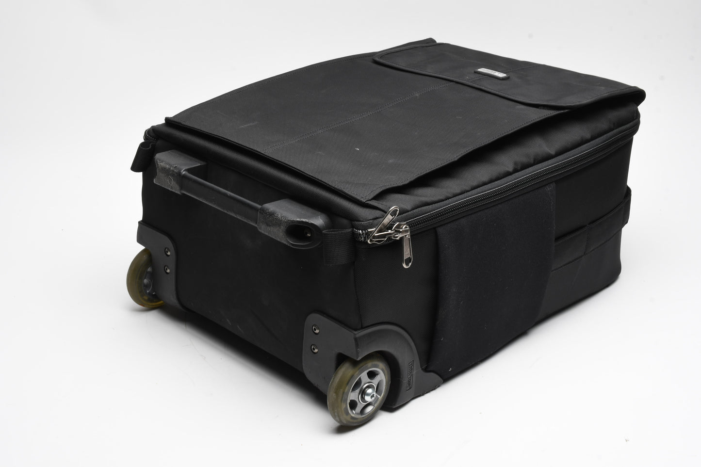 ThinkTank Airporter Advantage XT rolling camera case, Great, Light use