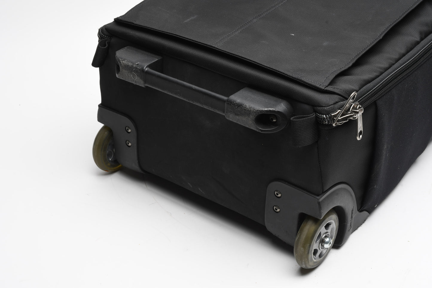 ThinkTank Airporter Advantage XT rolling camera case, Great, Light use
